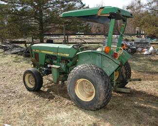 JOHN DEERE 850 Diesel tractor, with 1,042 hrs on meter