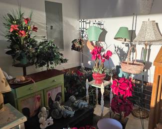 Rooster Handpainted Chest