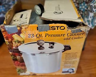 Pressure cooker