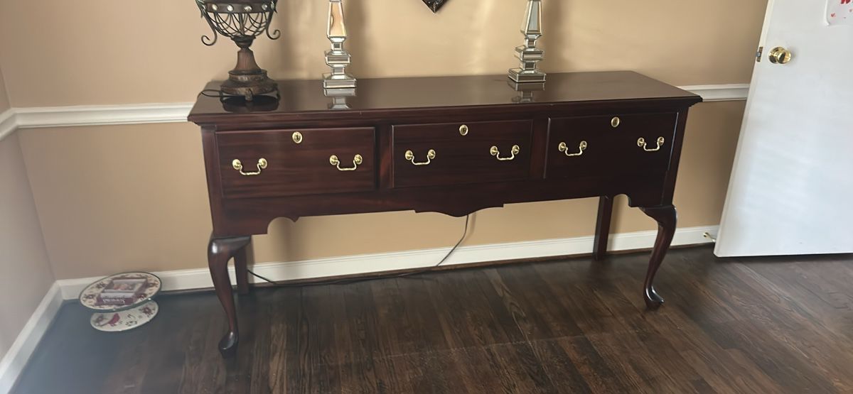Pennsylvania Classics sideboard
