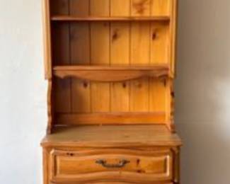 Knotty Pine Farm Hutch