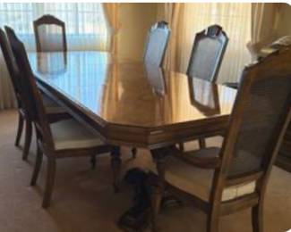 Dining Set w/6 Chairs and 2 Leafs