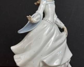 LLADRO - 1 of MANY!