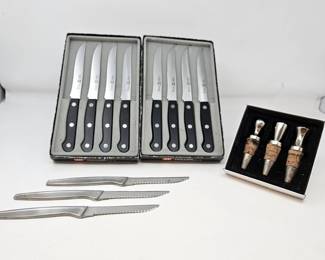-11 Zwilling J.A. Henckels International Steak Knives (8 Boxed + 3 Stainless) + 3 Wine Bottle Stoppers
