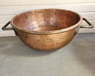Large Antique Heavy Gauge Copper Cauldron Apple Butter Kettle w Iron Handles 24.5"
