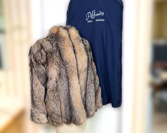  Luxurious Vintage Multi-Toned Designer Fur Jacket - Large