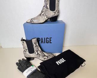 MB Lot #71 - NEW PAIGE Rocosa Snake Print Ankle Boots with Leather Gloves - Size 8