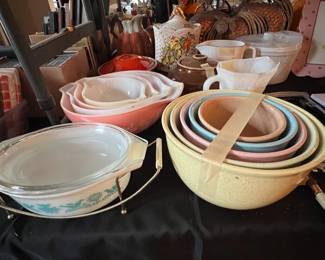 Bauer & Pyrex Bowls
