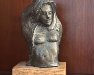 Bronze sculpture Mexican artist Victor Salmones 