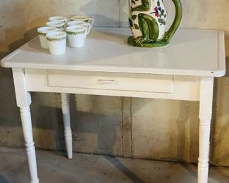 vintage farmhouse table 