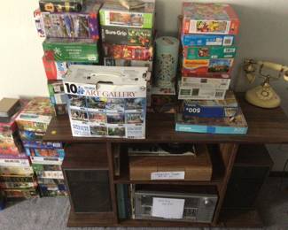 Stereo (few records) more puzzles