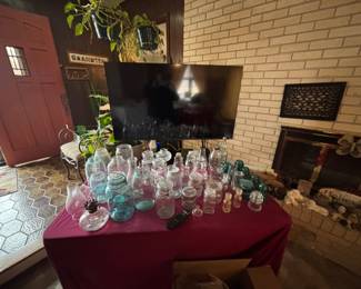 Ball, Atlas, Insulators