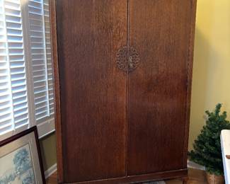 Antique Oak Wardrobe