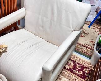 Quality heavy leather chair 