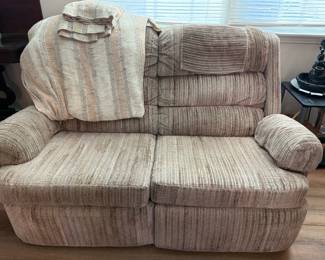 196Mar 03 2026 08 01pmsHwY