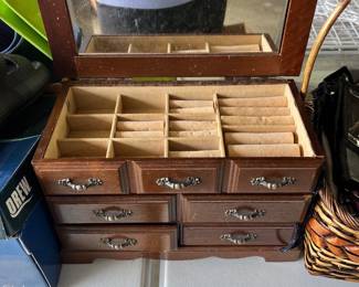 216Mar 03 2026 08 07pmzQgo