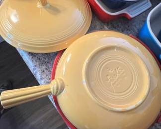 Fiesta Ware Yellow Covered Casserole Dish third image