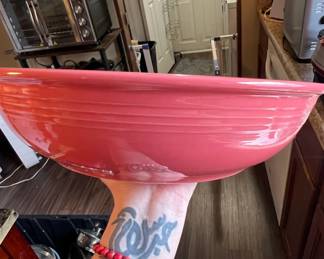 Fiesta Ware Medium Bowl in Flamingo second image