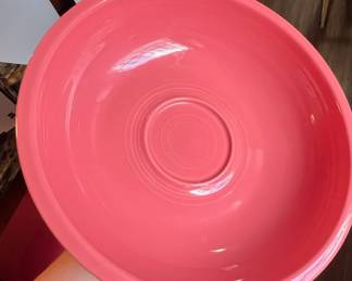 Fiesta Ware Medium Bowl in Flamingo
