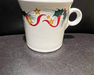 Fiesta Holly and Stars Pattern Ceramic Mugs and Saucers Set second image