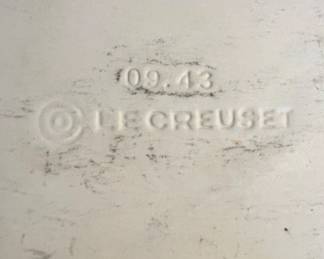 Le Creuset Heritage Rectangular Baking Dish  Cerise third image