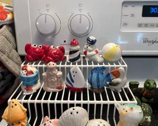 Assorted Ceramic Novelty Salt and Pepper Shakers fourth image