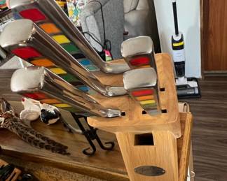 Fiesta Rainbow Handle Knife Set with Wooden Block second image