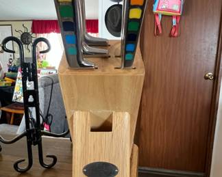 Fiesta Rainbow Handle Knife Set with Wooden Block