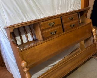 Flander’ Field Maple Headboard and Mattress