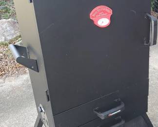 Lot 302:Smoky mountain series Great outdoor propane smoker model number 3895 GWLA/3875