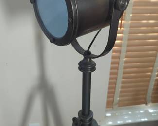 Lot 110:Pottery Barn Tripod Photography Lamp pewter finish tripod stand