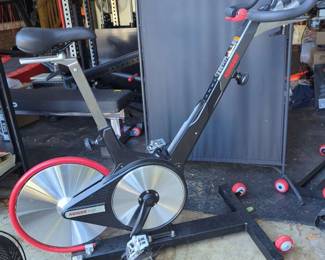 Lot 39:Keiser M Series m3i indoor group cycle with manual. Wheels on front for easy moving. Excellent