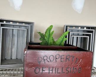 Display/decorative boxes 