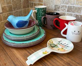 Kitchenwares.  Wood lazy suzy 