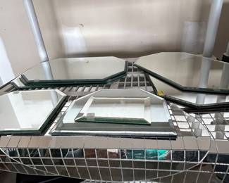 Multiple mirror trays for display purposes 