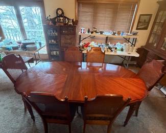 Hooker Dining room table and chairs