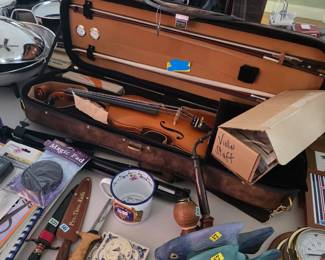 KNIVES VIOLIN WITH CASE