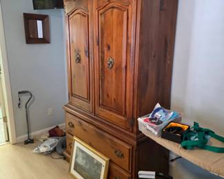 BEAUTUIFUL FURNITURE 