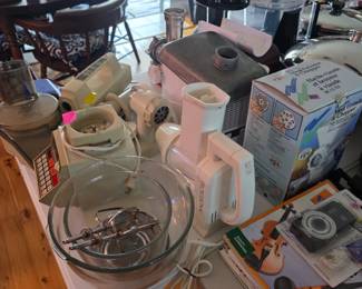 MEAT GRINDERS MIXING BOWLS AND MORE 