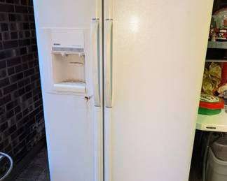 Kenmore Refigerator