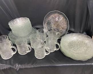 32 pc. Pasari "Livia" Crystal Dinnerware 