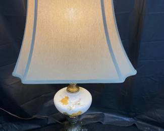 White Porcelain Lamp w/Leaves 