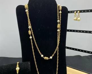Gold Pearl Jewelry Set