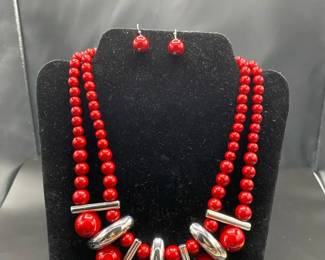 Chunky Red Beaded Necklace Set