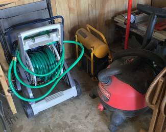 Hose and caddy, wet dry vac