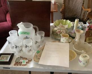 Vintage pitcher and glasses set,