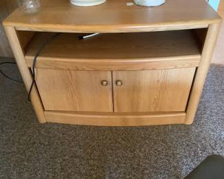Oak smaller tv cart measures 36” w x 21” d x 24” h presale $35