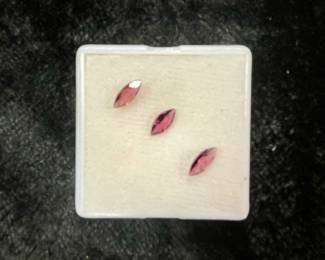 Fine Natural Gemstone;      
WE ACCEPT ALL REASONABLE OFFERS
• Handwoven Persian & Oriental Rugs and Kilims
• Fine Art & Original Oil Paintings
• Antiques & Decorative Tapestries
• Fine Jewelry – Gold, Silver & Rare Coins
• Diamonds & Investment-Grade Gemstones