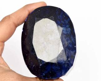 Fine Natural Gemstone;      
WE ACCEPT ALL REASONABLE OFFERS
• Handwoven Persian & Oriental Rugs and Kilims
• Fine Art & Original Oil Paintings
• Antiques & Decorative Tapestries
• Fine Jewelry – Gold, Silver & Rare Coins
• Diamonds & Investment-Grade Gemstones