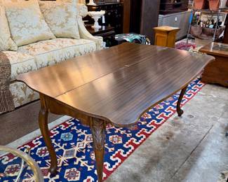 Expanded view of console table